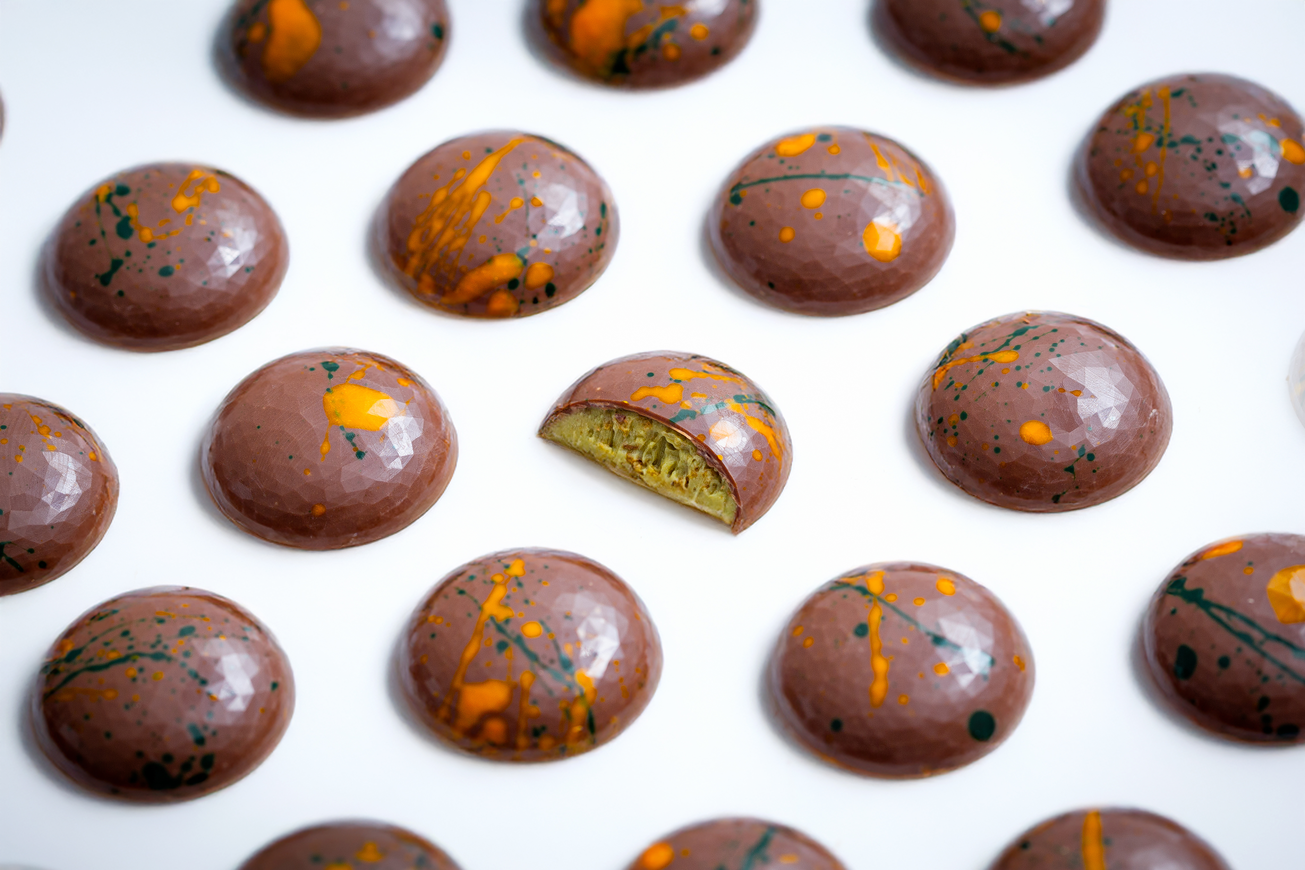 PRALINA DUBAI CHOCOLATE